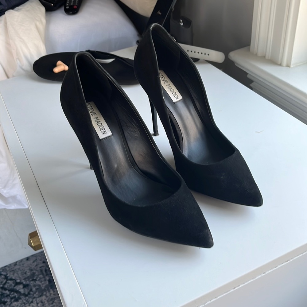 Steve madden black suede heels